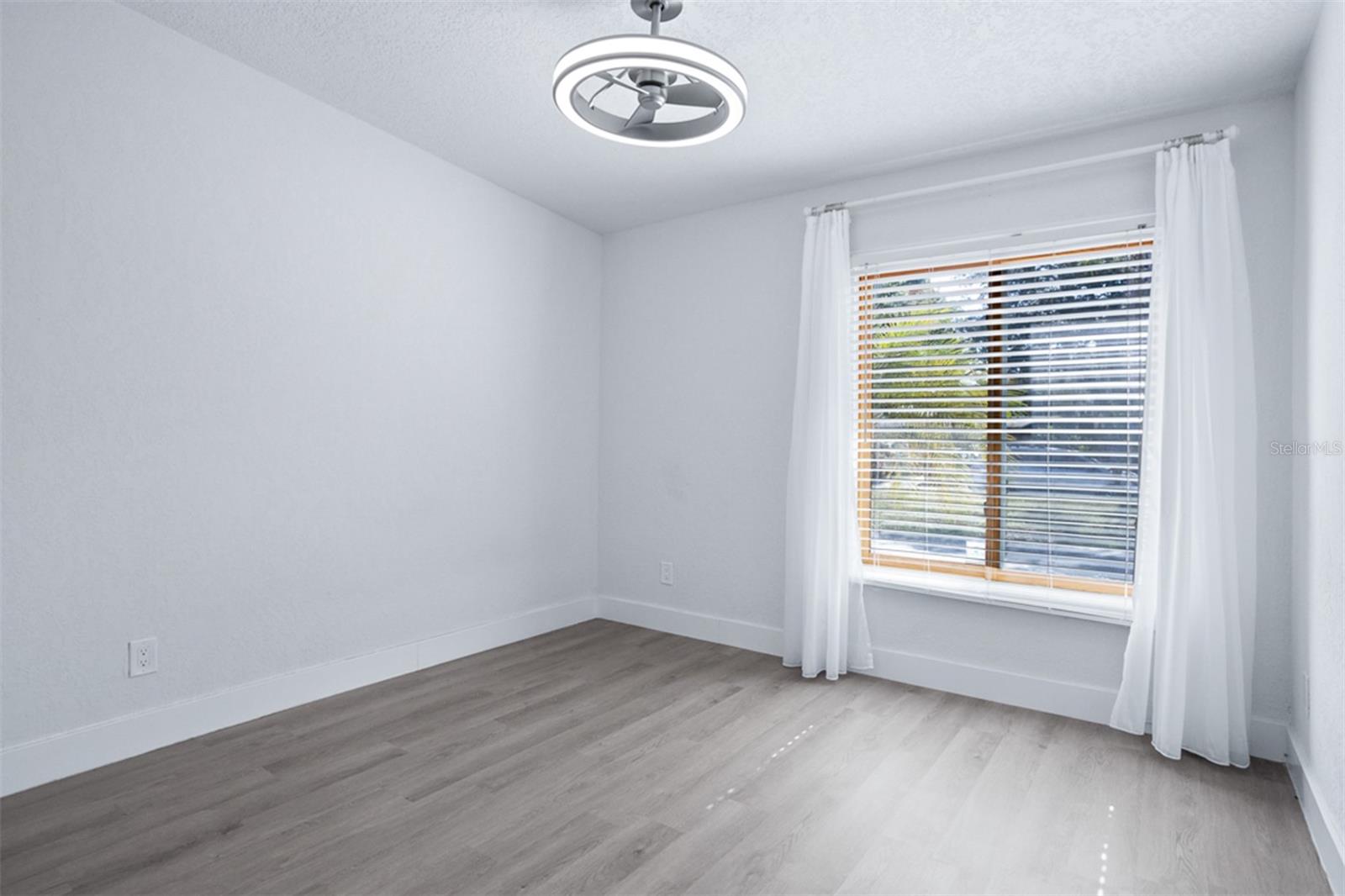 1231 SIDCUP RD