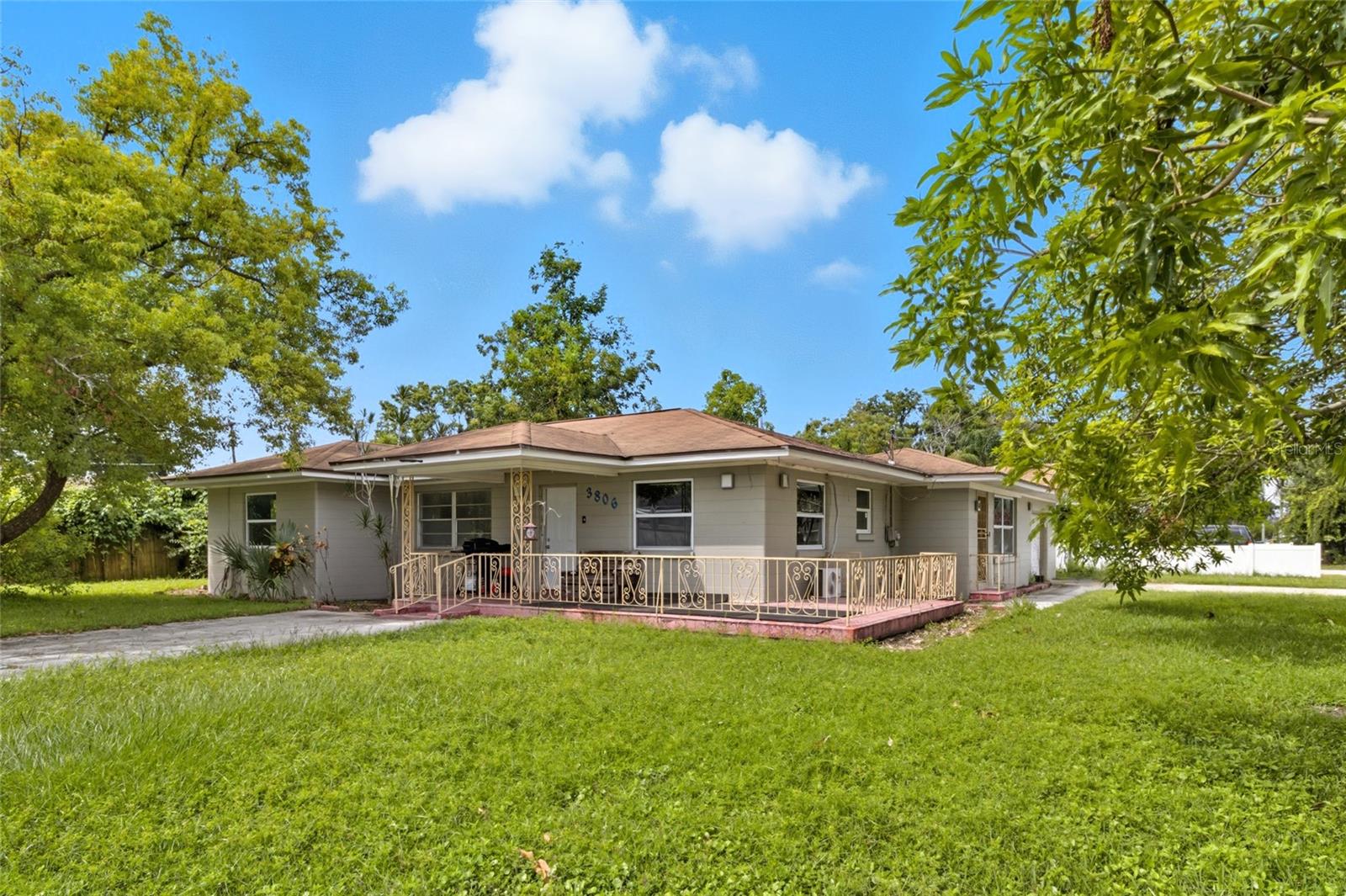 3806 N MATANZAS AVE