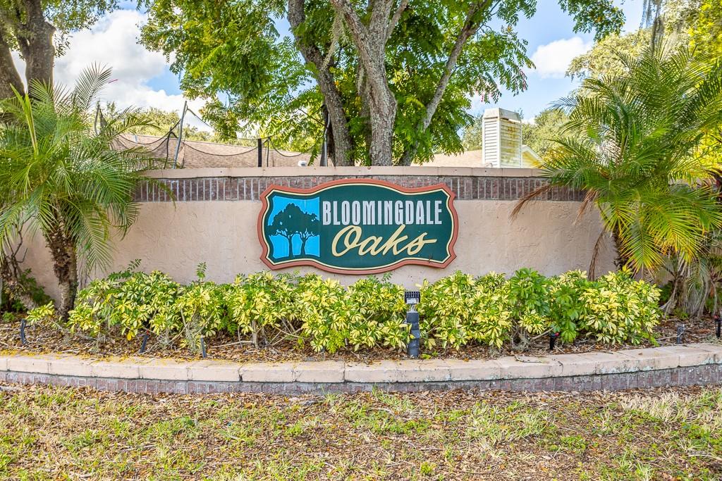 1623 SHADY LEAF DR