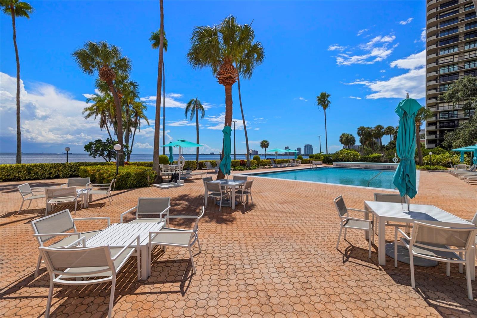 2401 BAYSHORE BLVD #803