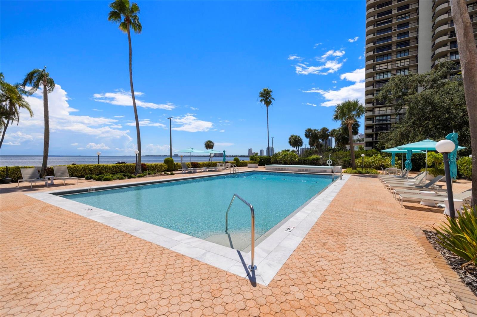 2401 BAYSHORE BLVD #803