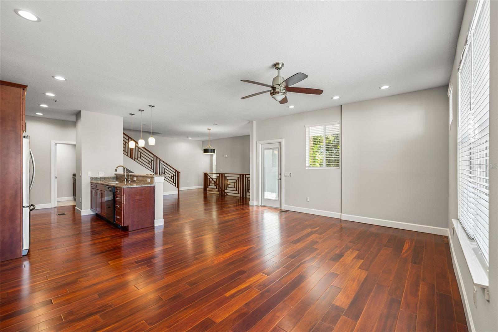 113 S NEWPORT AVE #1-4