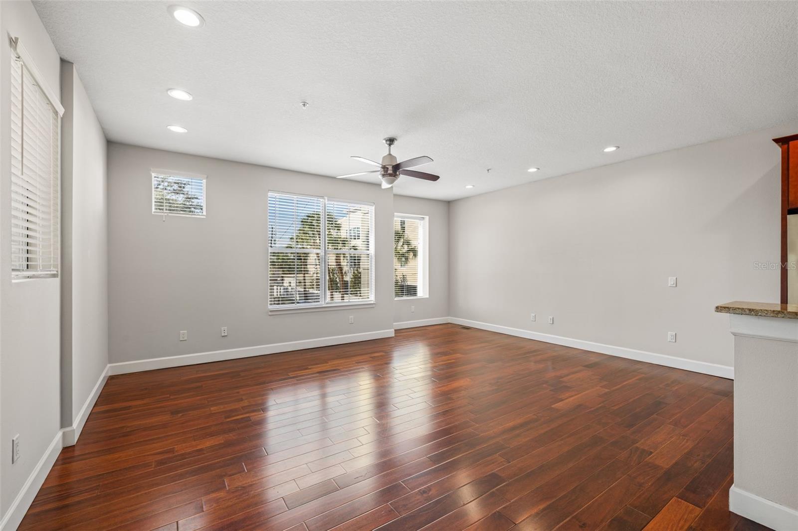 113 S NEWPORT AVE #1-4