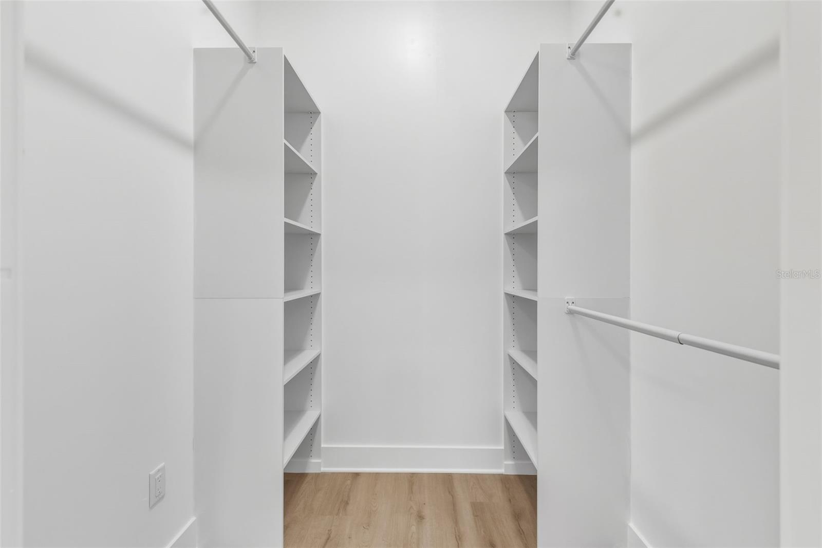 3211 W BALLAST POINT BLVD