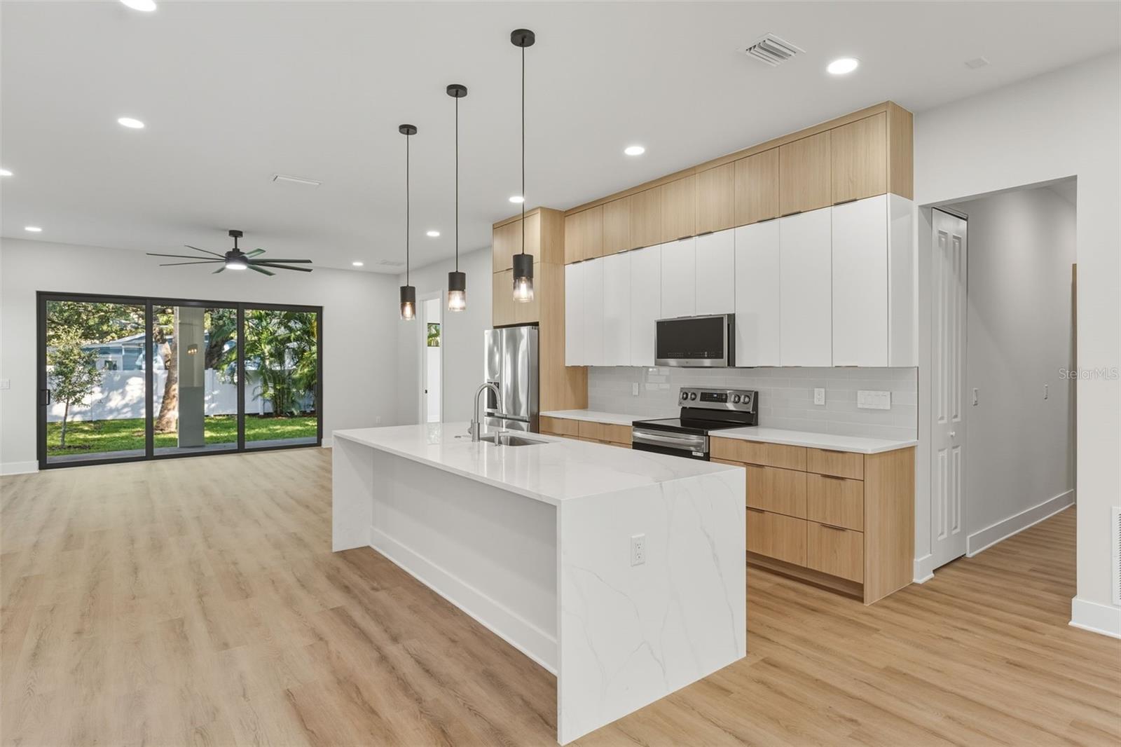 3211 W BALLAST POINT BLVD