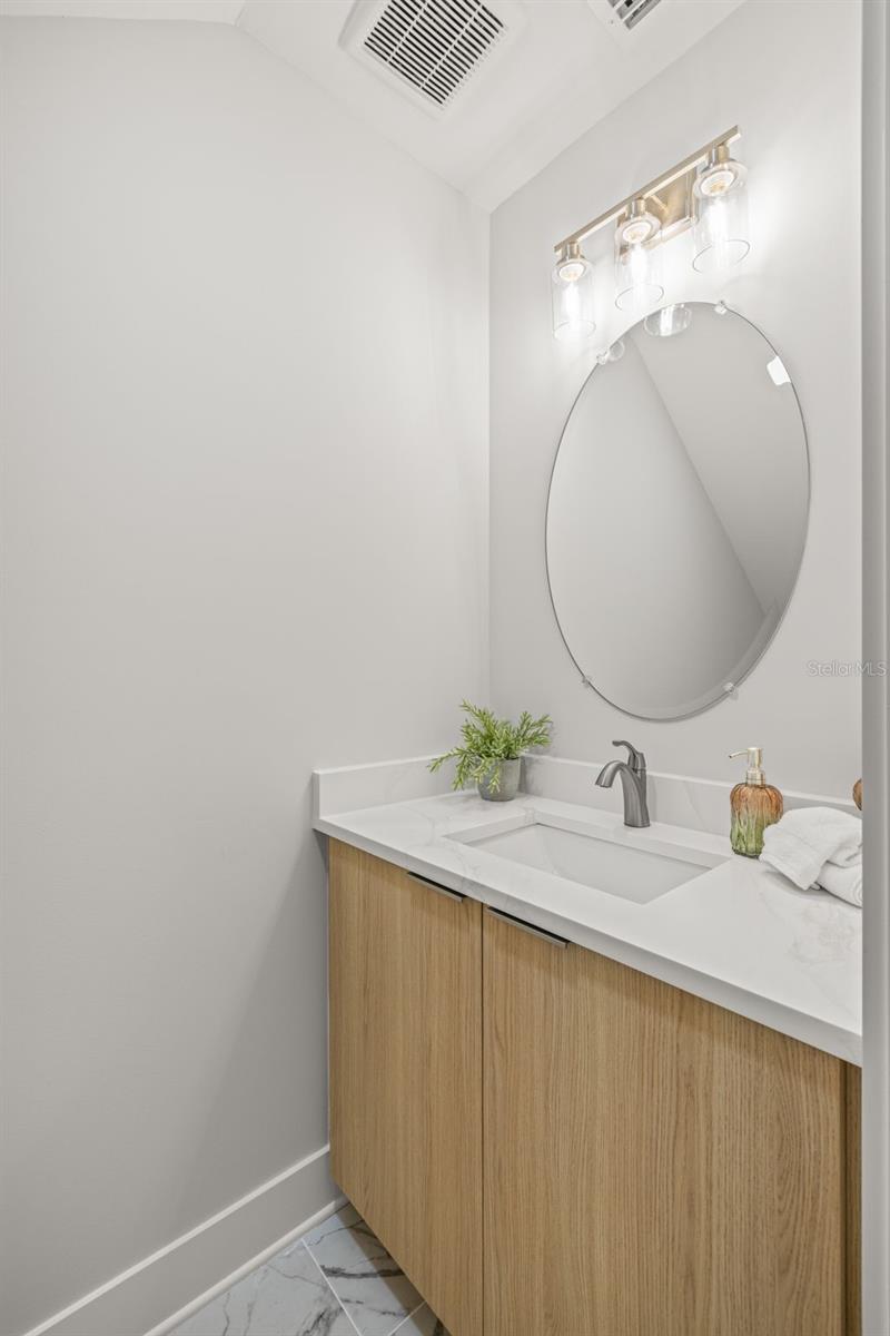 3211 W BALLAST POINT BLVD