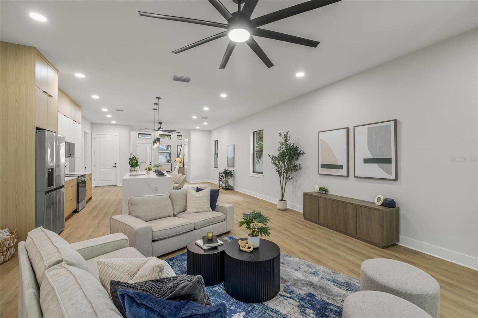 3211 W BALLAST POINT BLVD