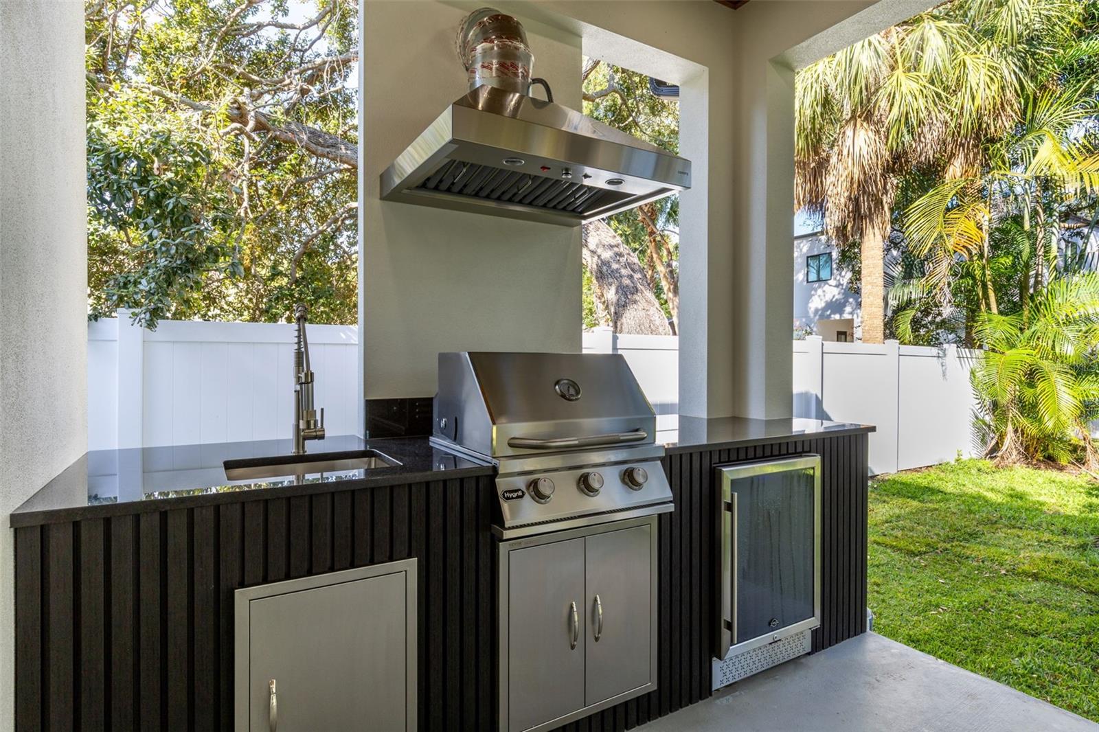 3211 W BALLAST POINT BLVD