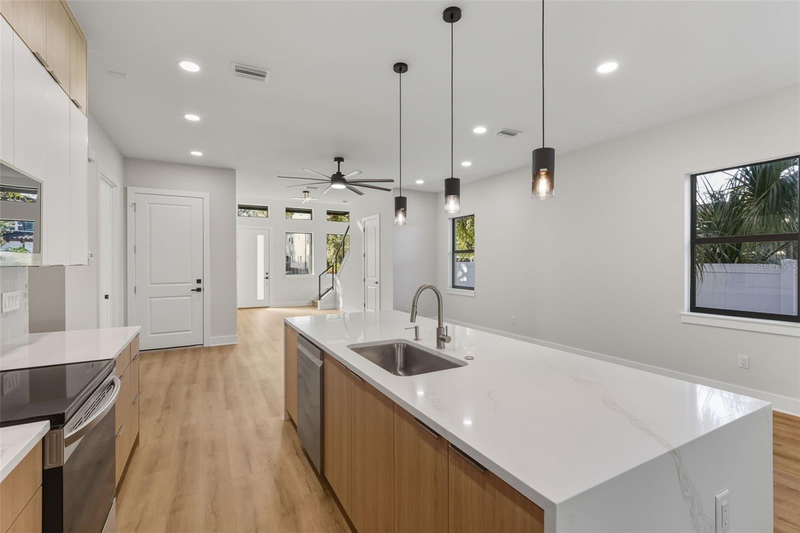 3211 W BALLAST POINT BLVD