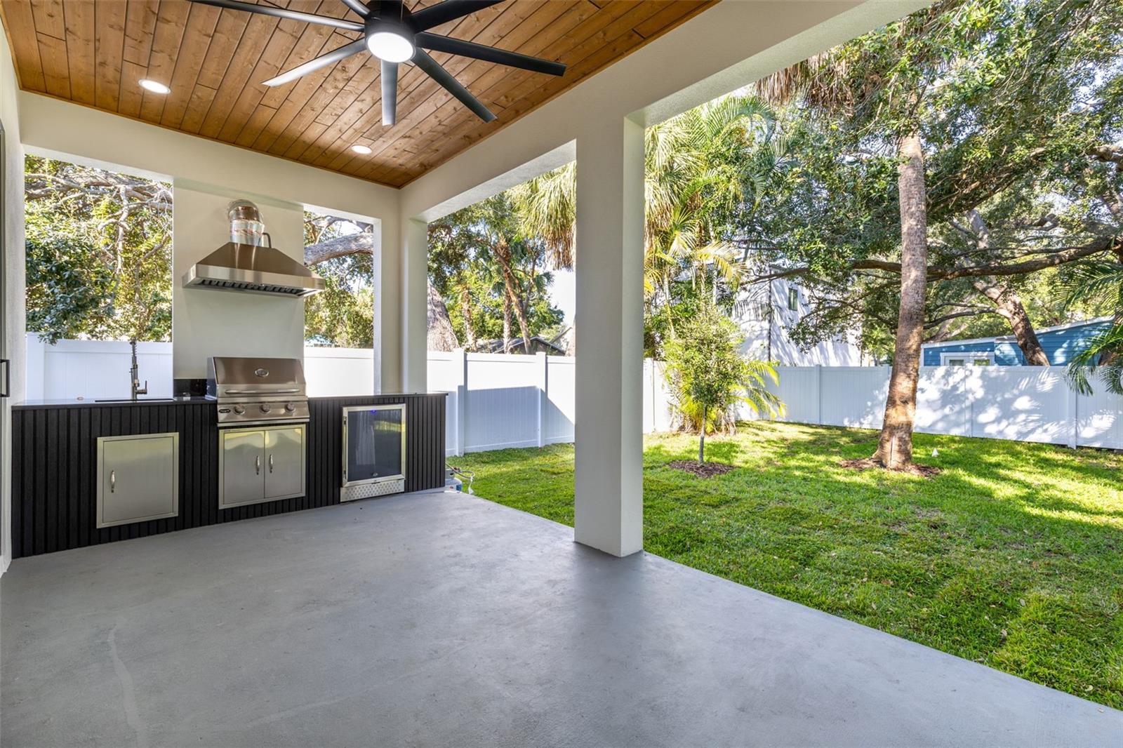 3211 W BALLAST POINT BLVD