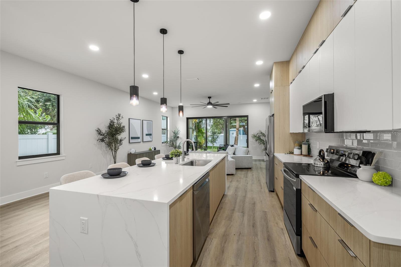 3211 W BALLAST POINT BLVD