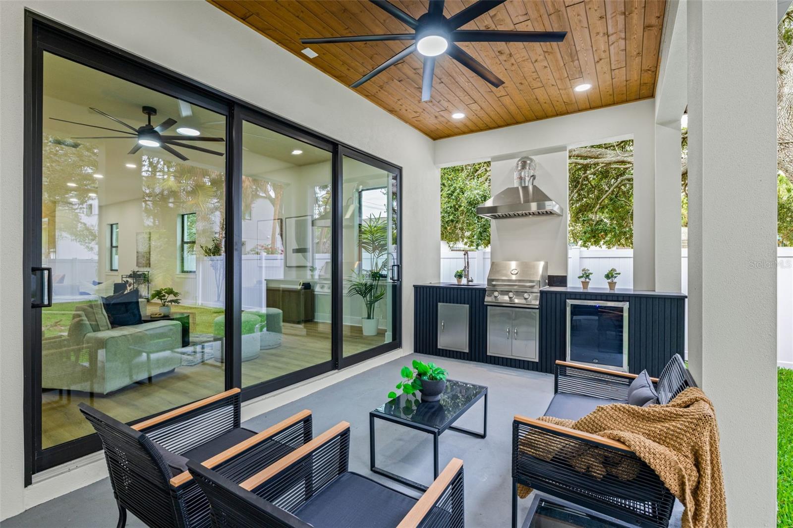 3211 W BALLAST POINT BLVD