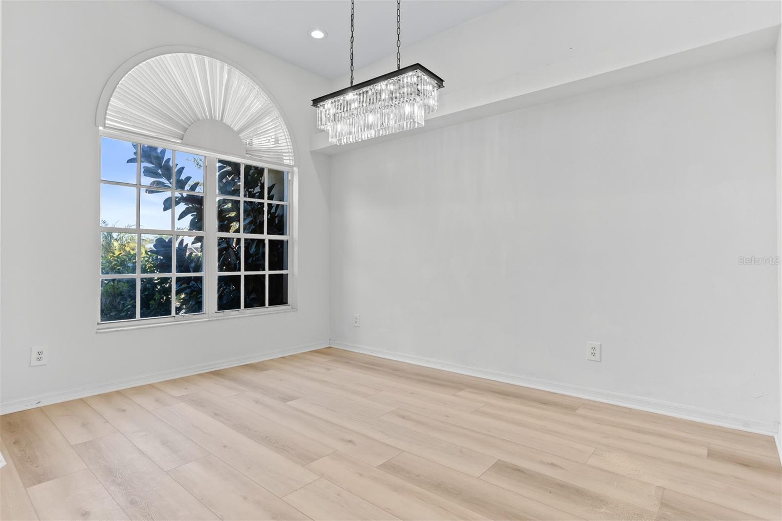 1734 POWDER RIDGE DR