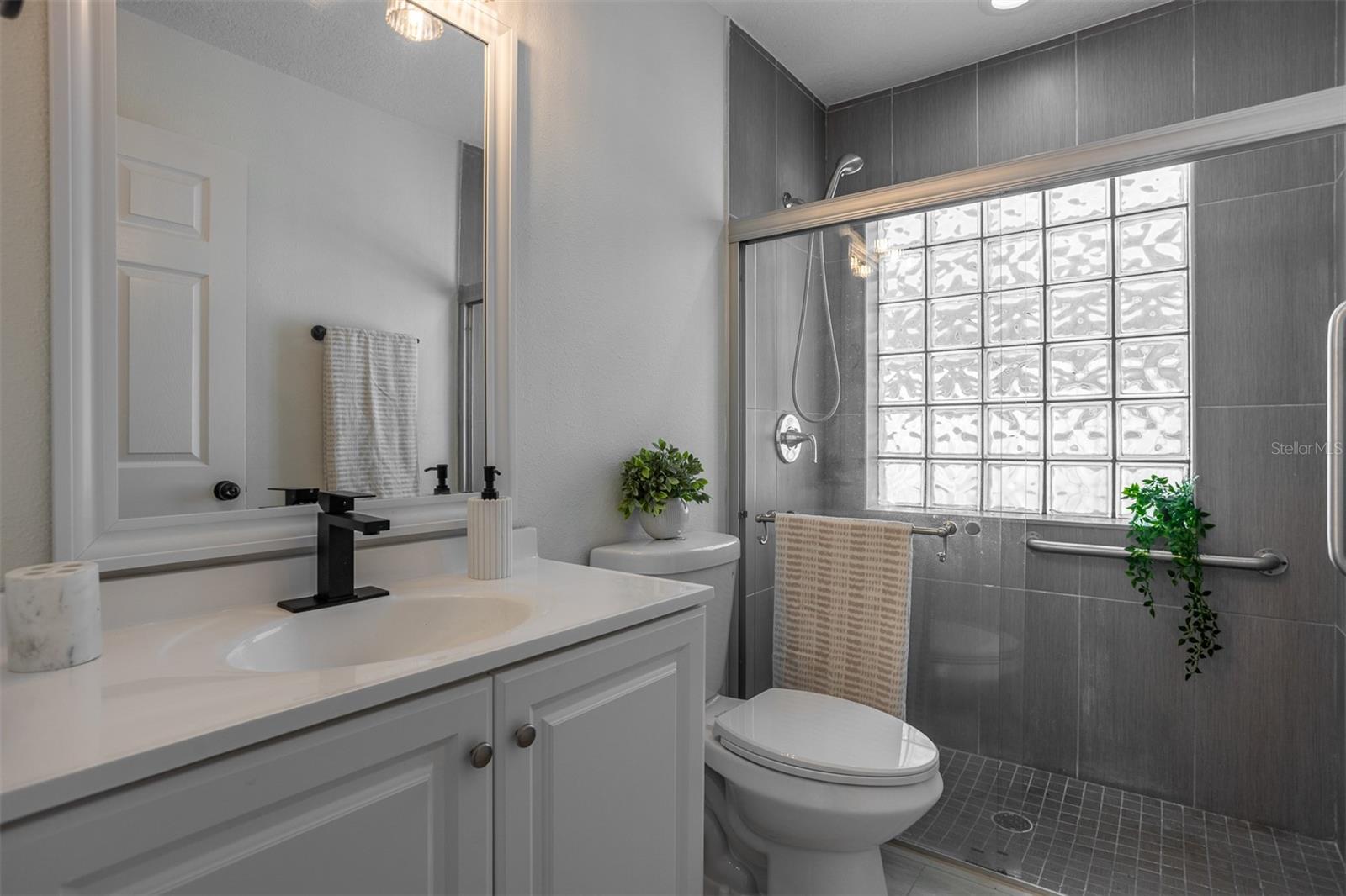 1734 POWDER RIDGE DR