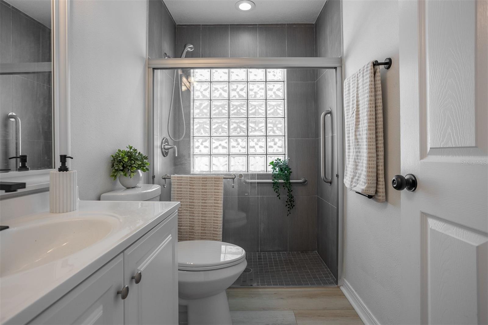 1734 POWDER RIDGE DR