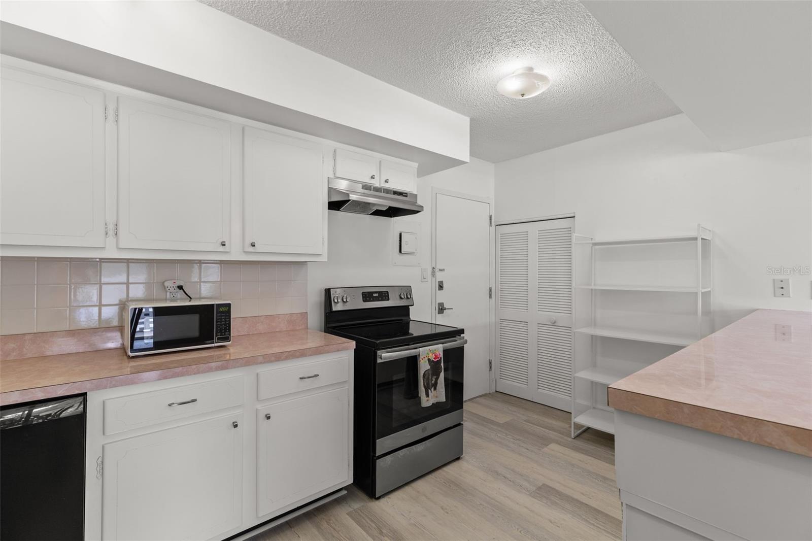 2401 BAYSHORE BLVD #202