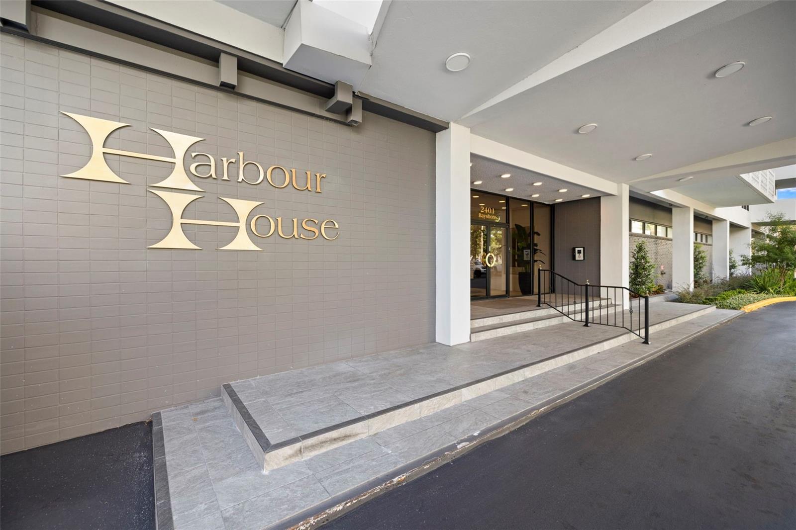 2401 BAYSHORE BLVD #202