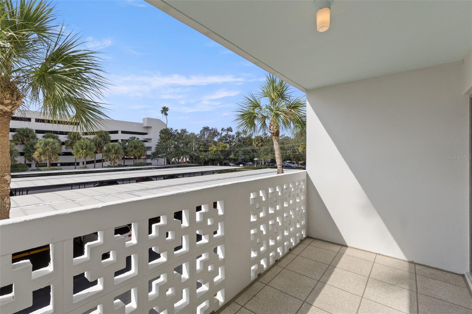 2401 BAYSHORE BLVD #202