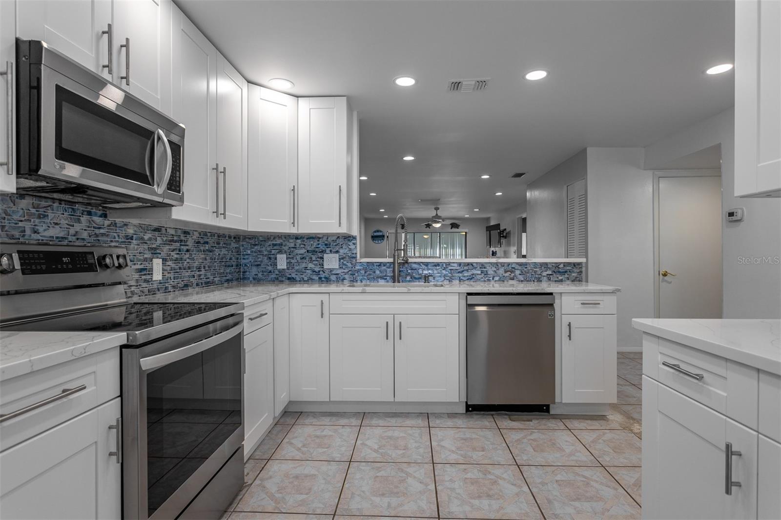 19029 US HIGHWAY 19 N #10C