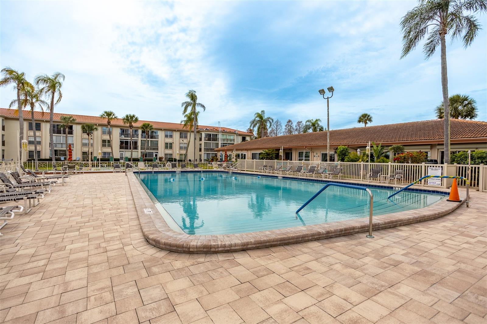 19029 US HIGHWAY 19 N #10C