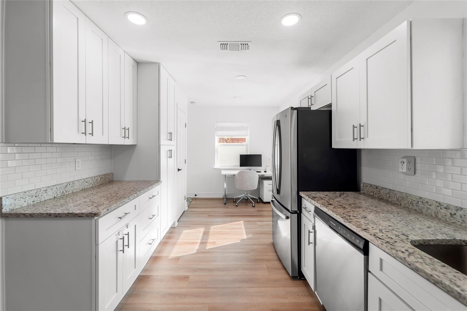 4424 W BAY COURT AVE