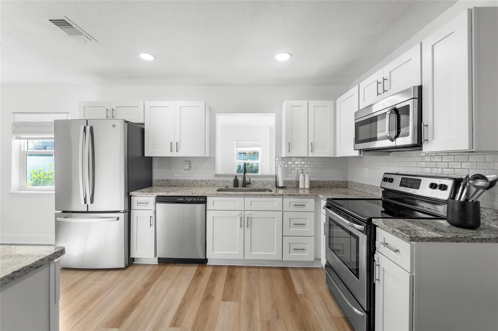 4424 W BAY COURT AVE