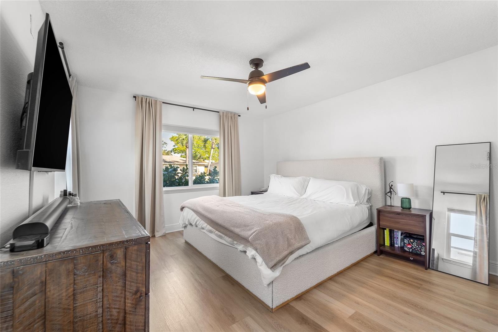 4424 W BAY COURT AVE