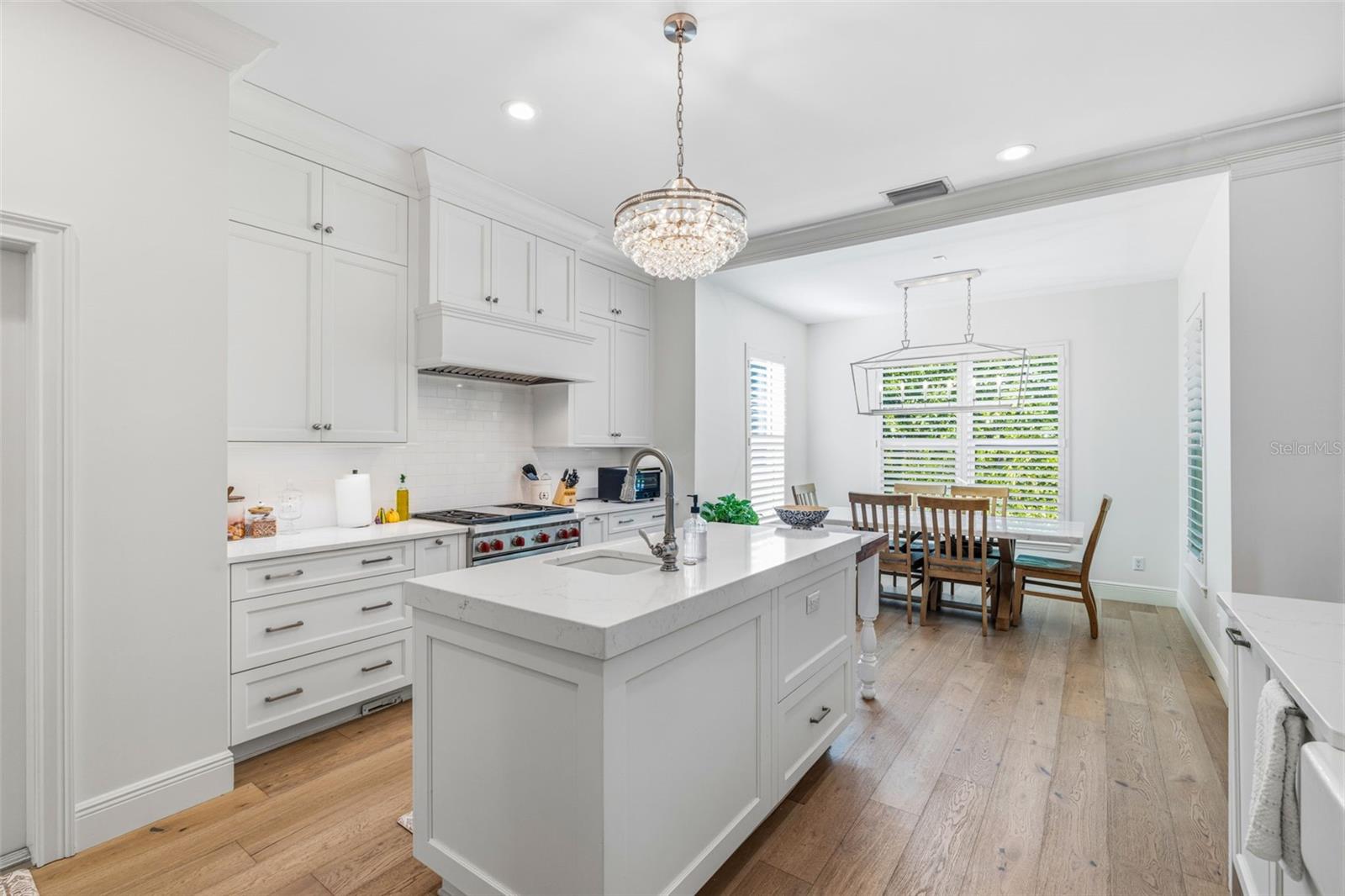 2909 W BAY VISTA AVE