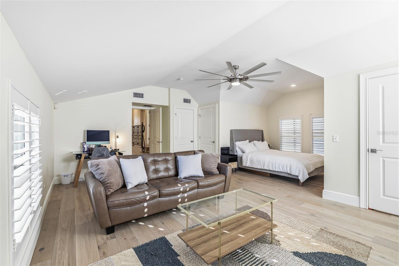 2909 W BAY VISTA AVE