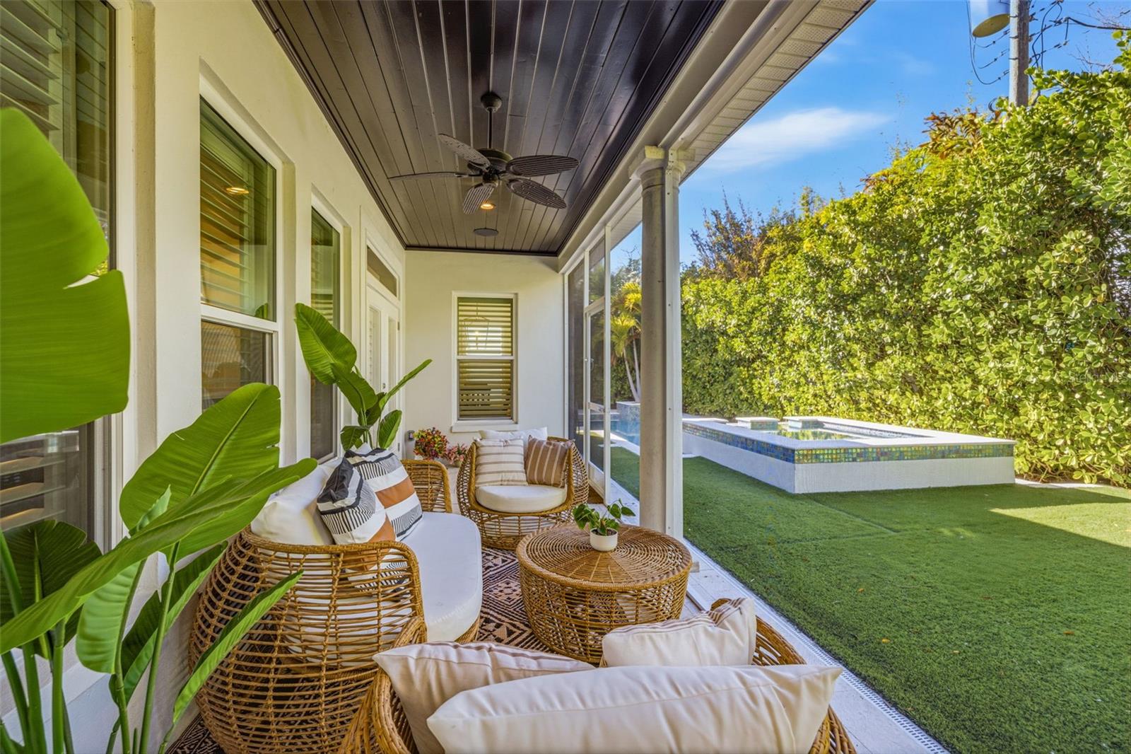 2909 W BAY VISTA AVE