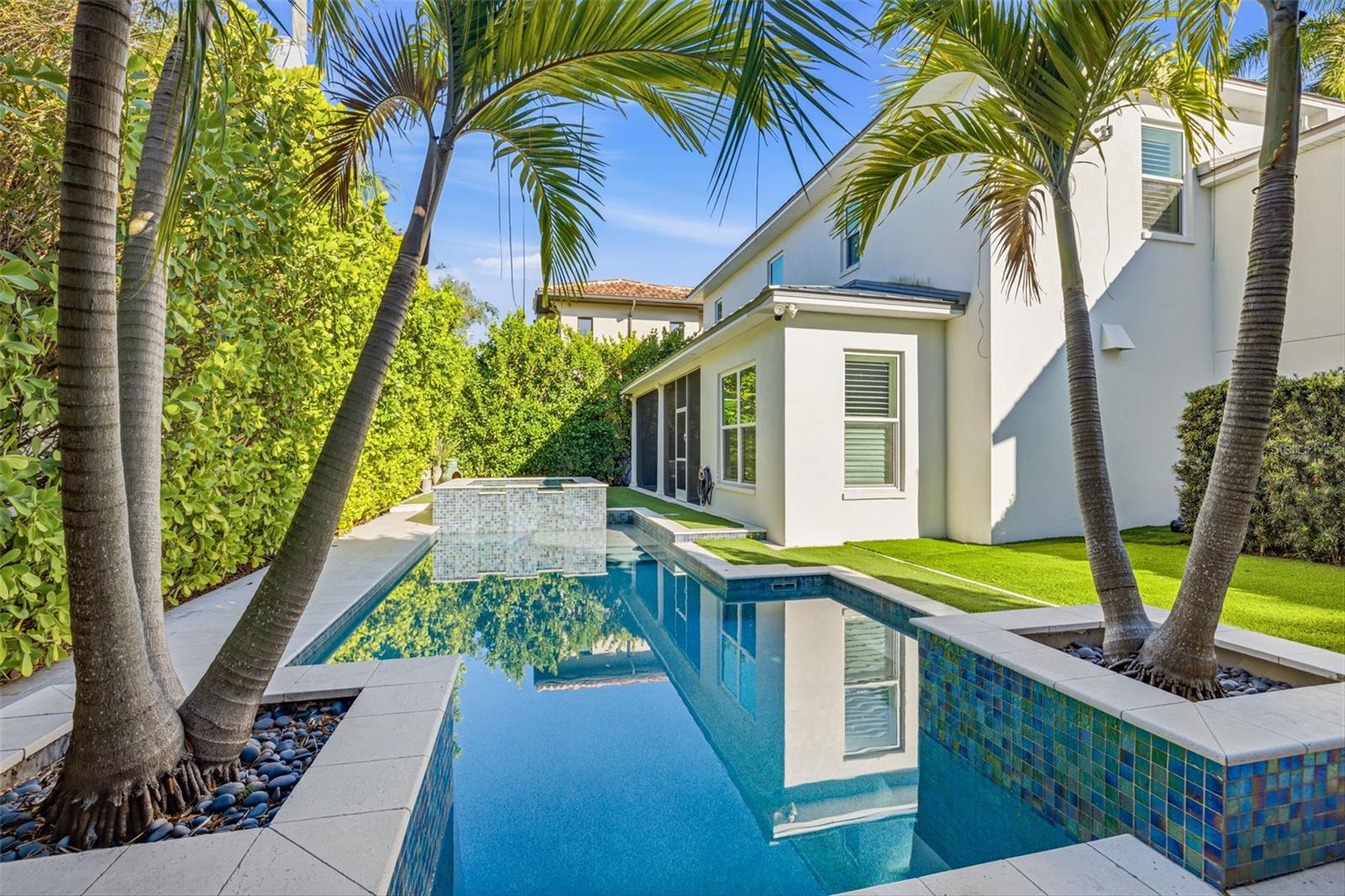 2909 W BAY VISTA AVE