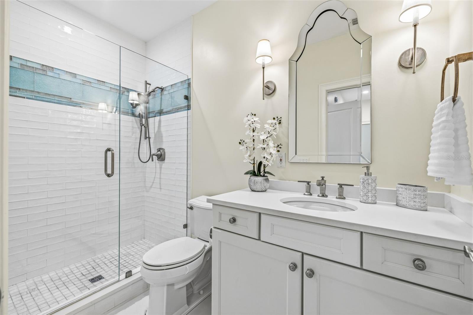 2909 W BAY VISTA AVE