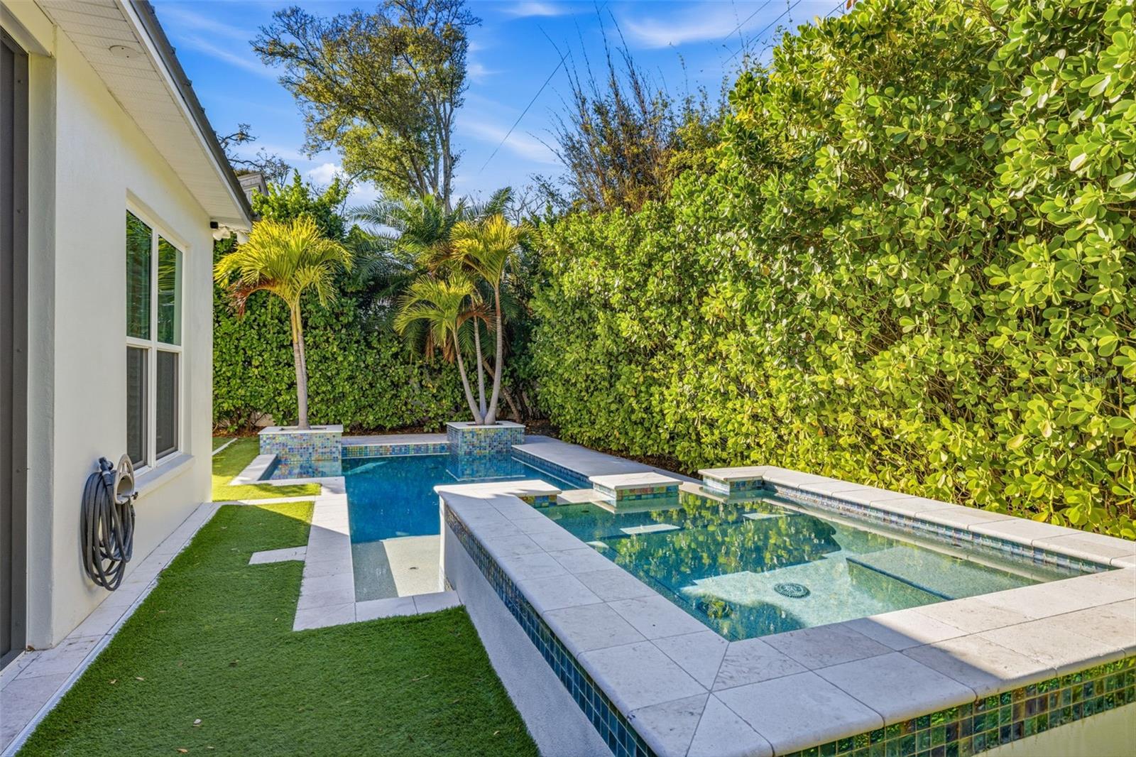 2909 W BAY VISTA AVE