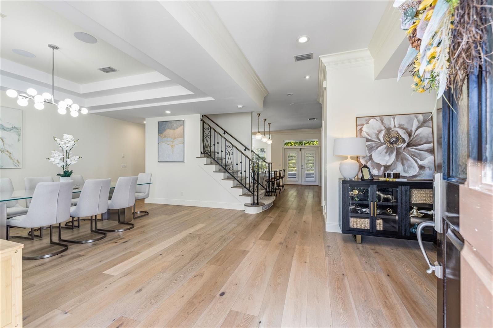 2909 W BAY VISTA AVE