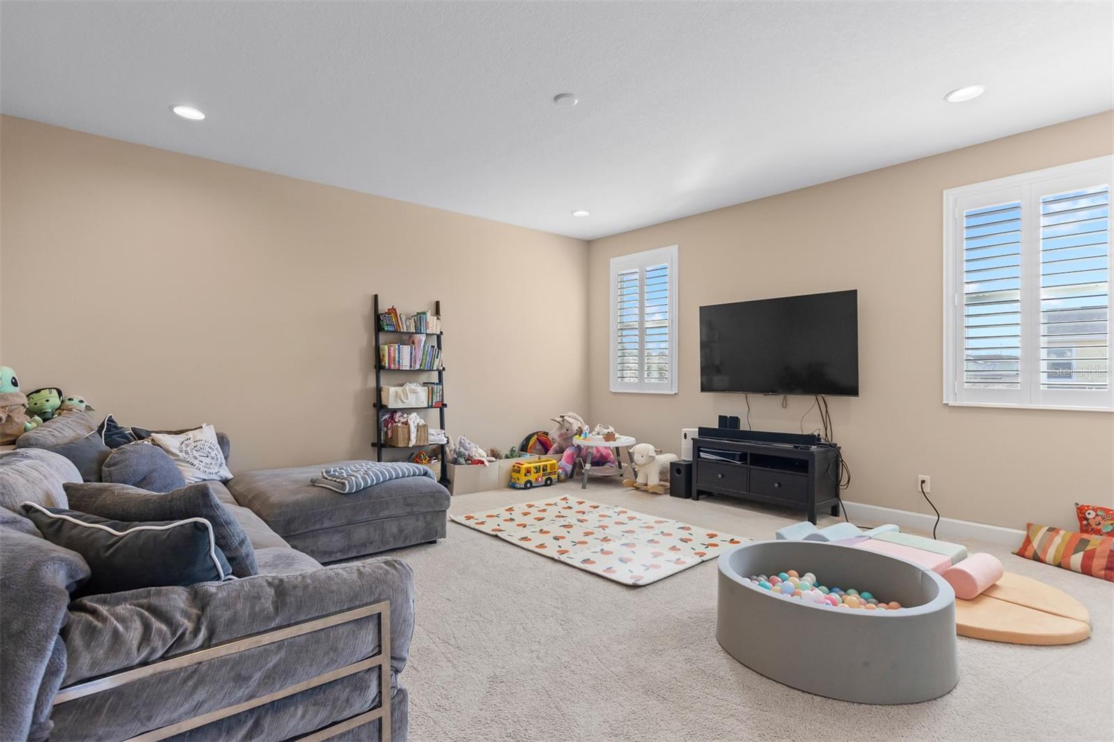 11143 WINTHROP LAKE DR