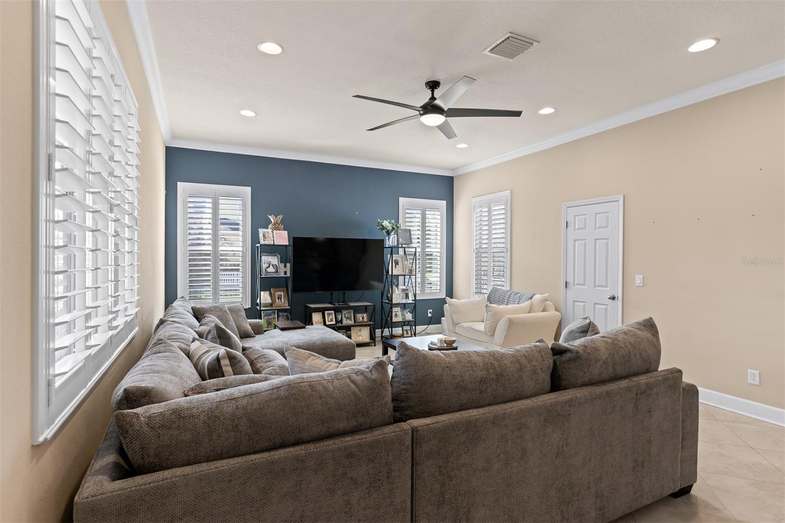 11143 WINTHROP LAKE DR