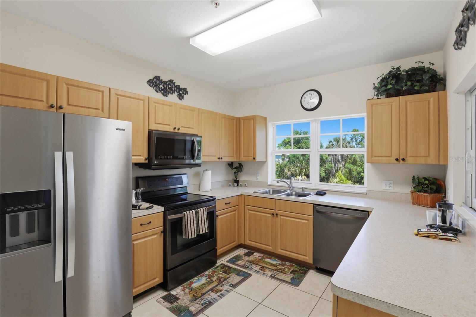 3929 CAPE HAZE DR #103