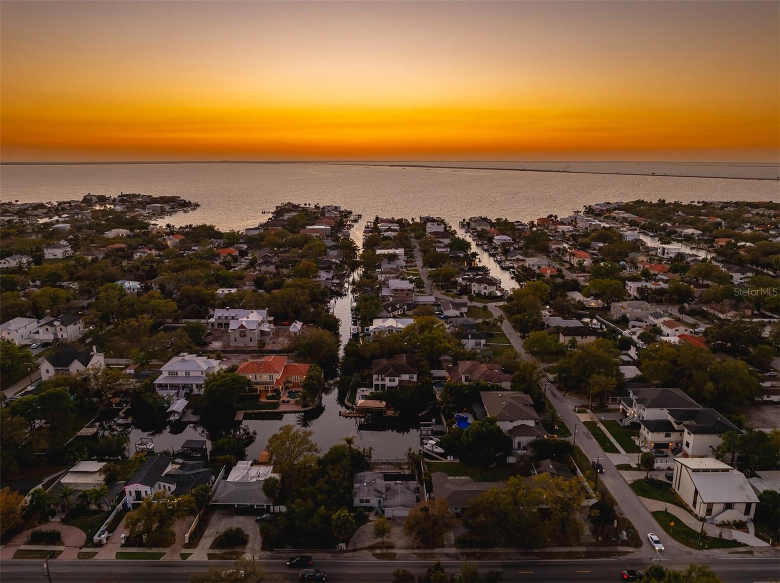 2107 S WEST SHORE BLVD