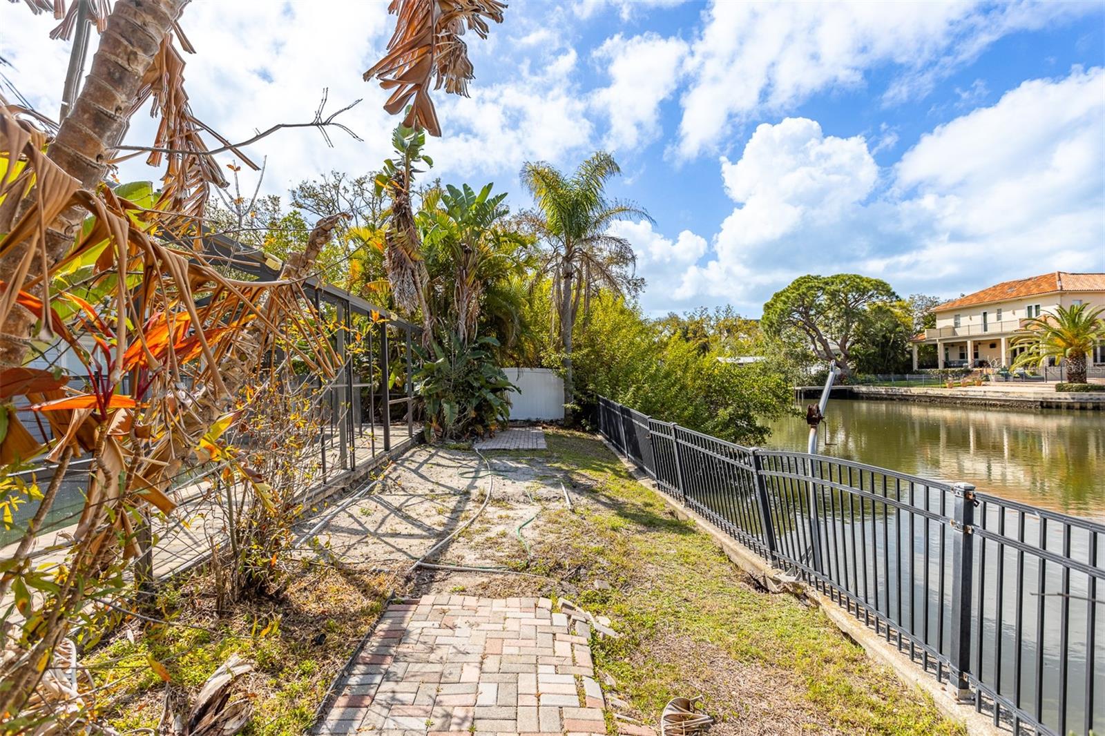 2107 S WEST SHORE BLVD