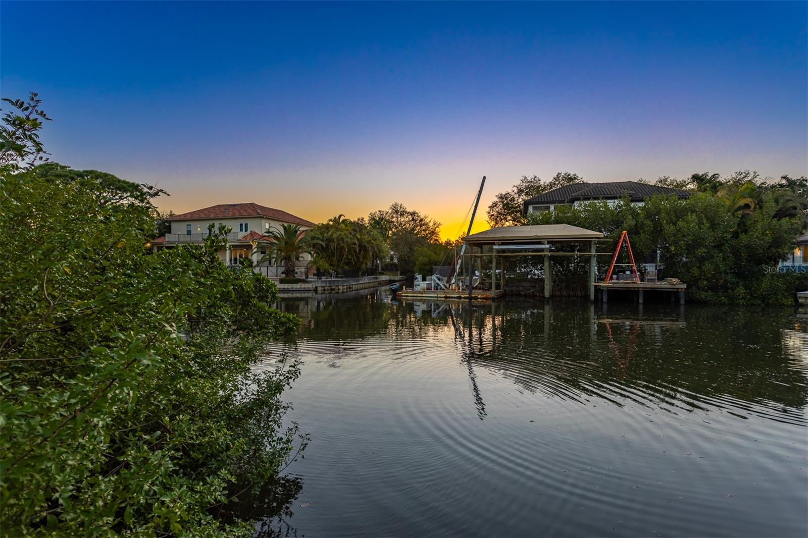 2107 S WEST SHORE BLVD