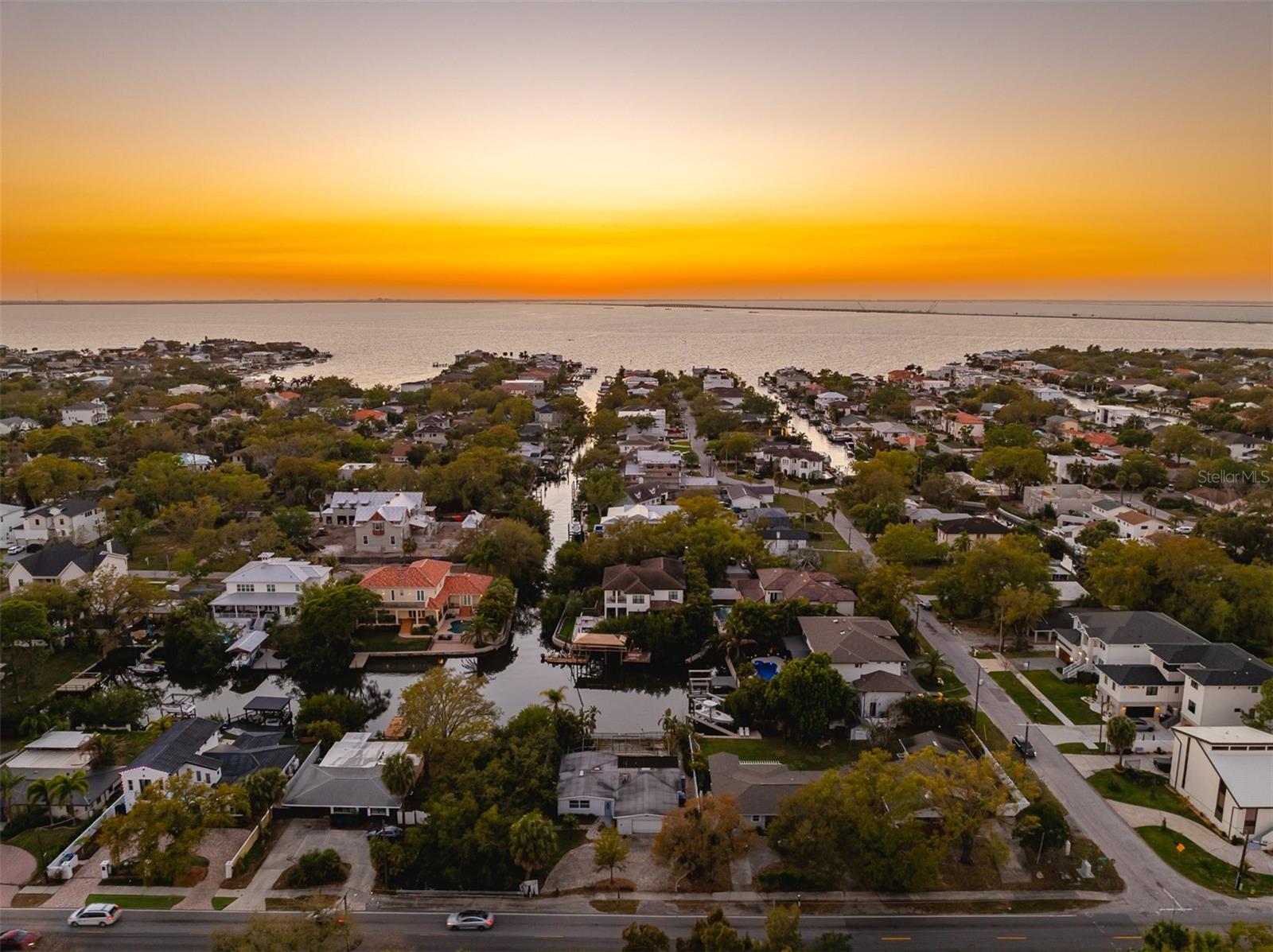 2107 S WEST SHORE BLVD