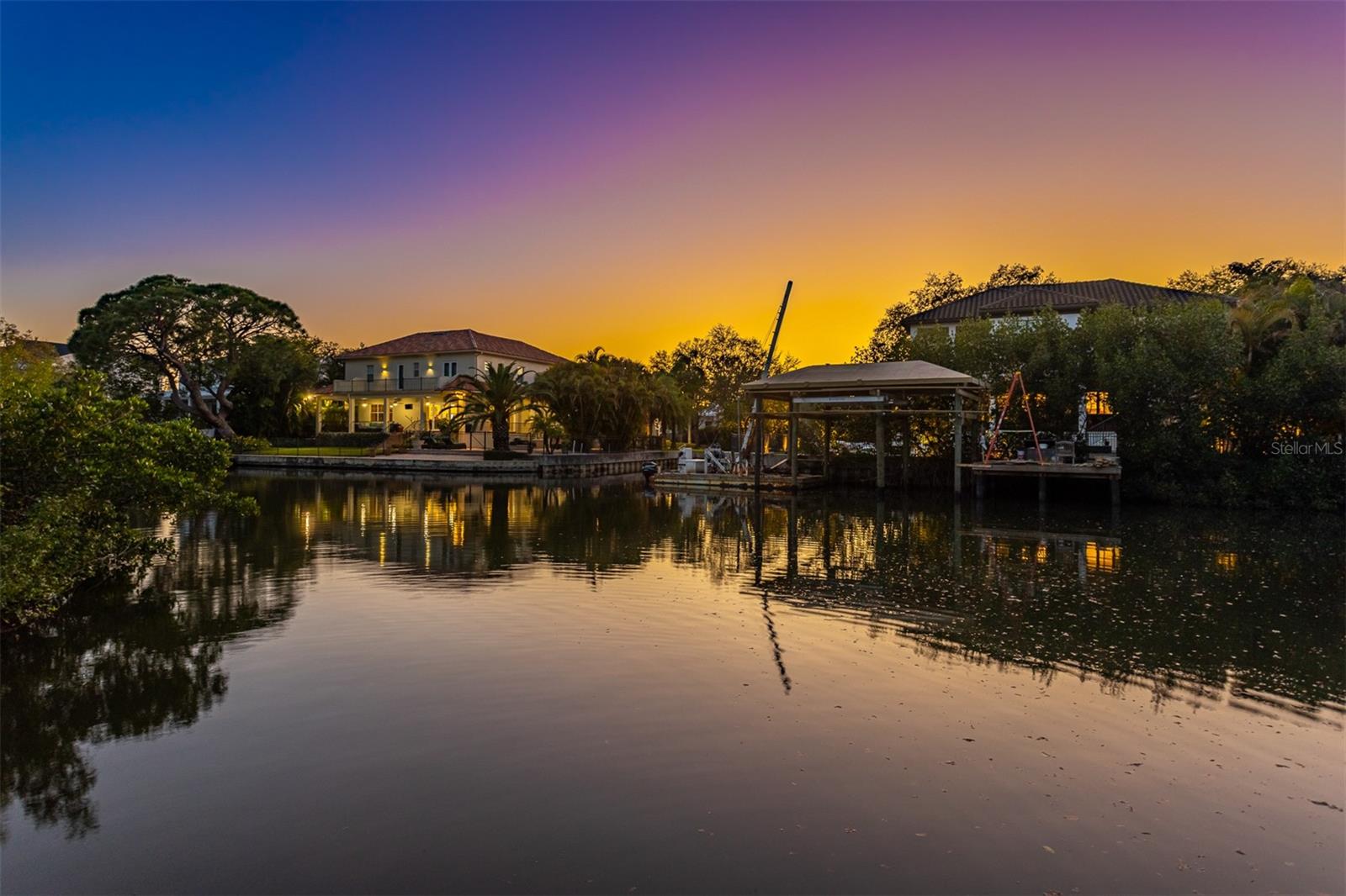 2107 S WEST SHORE BLVD