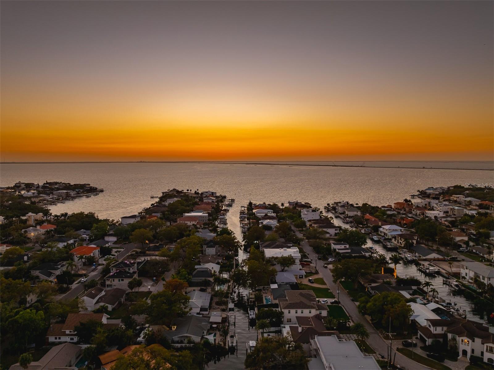 2107 S WEST SHORE BLVD