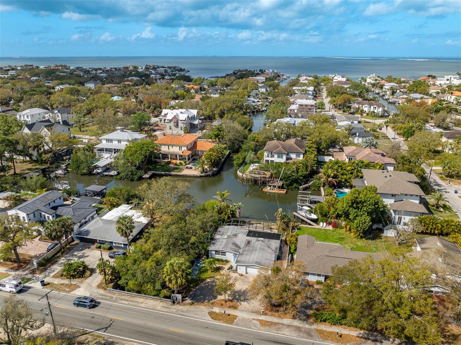 2107 S WEST SHORE BLVD