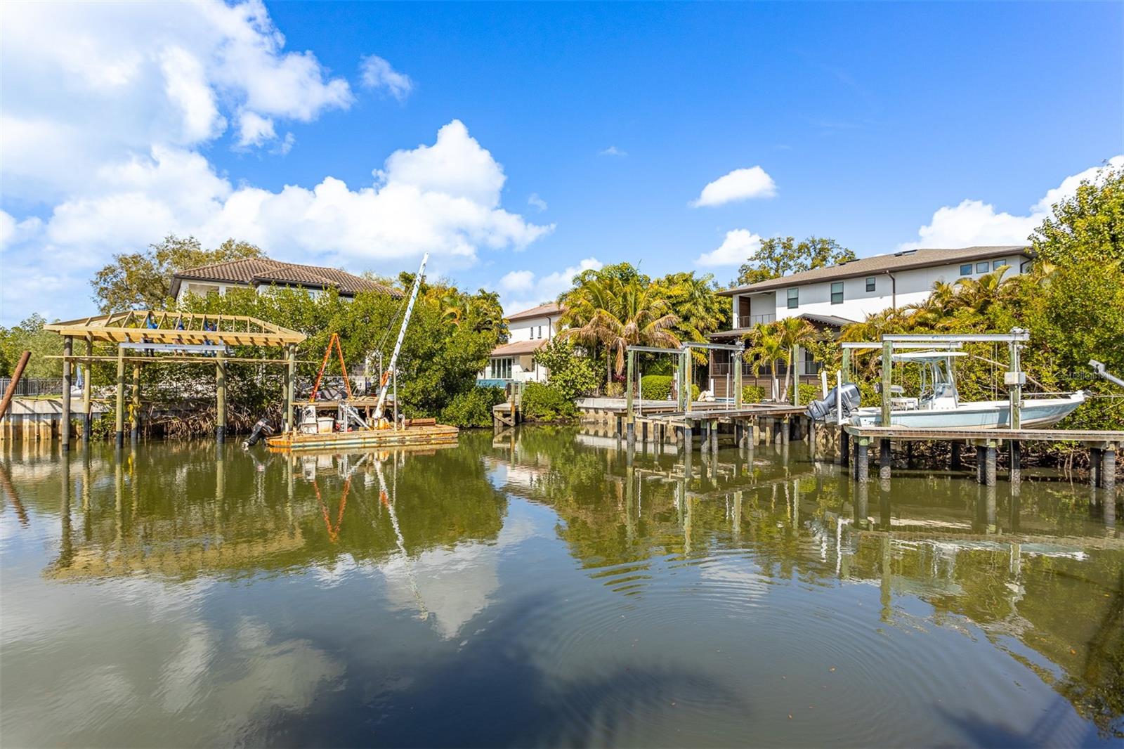 2107 S WEST SHORE BLVD