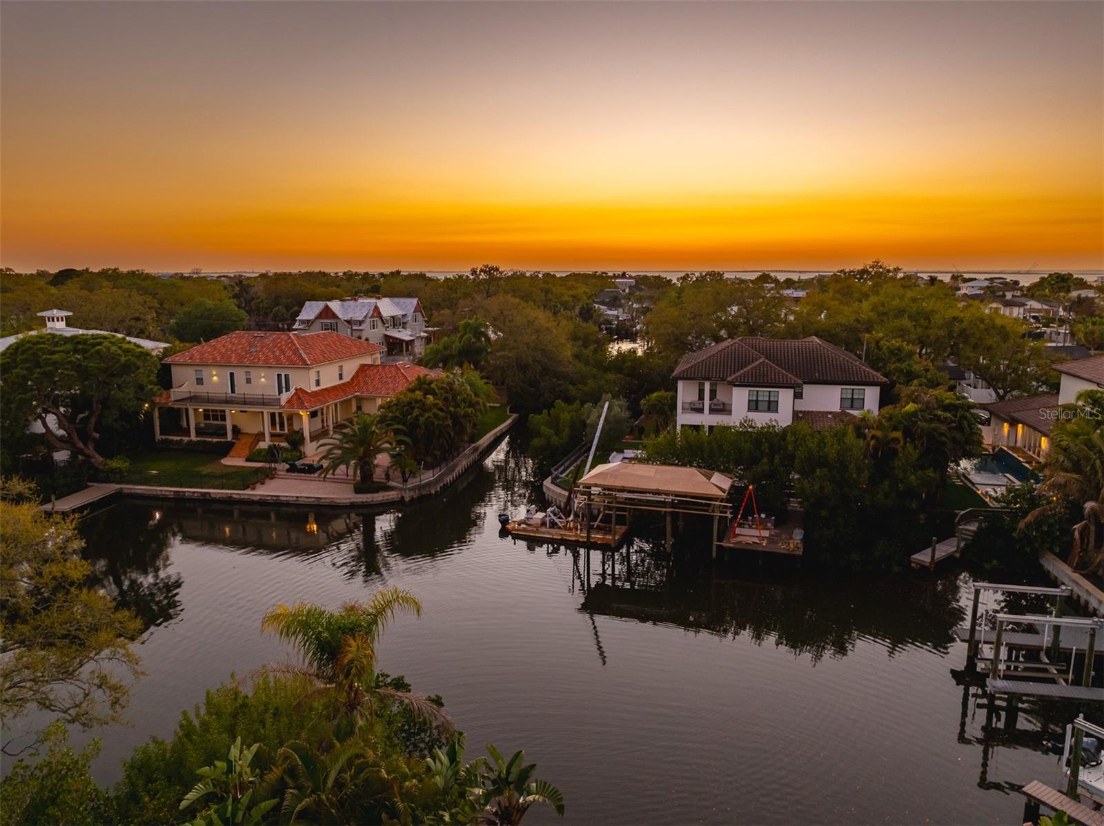 2107 S WEST SHORE BLVD