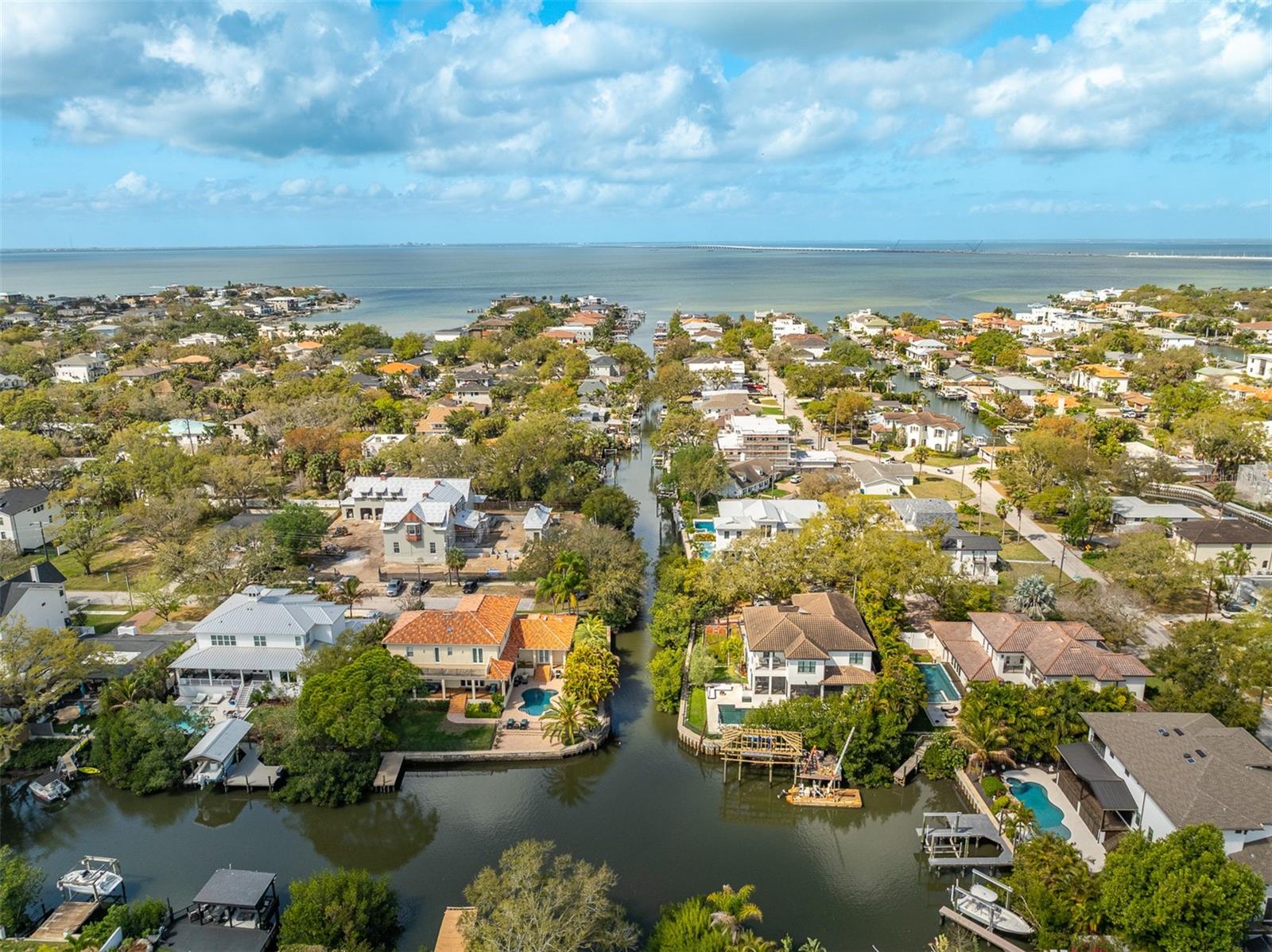 2107 S WEST SHORE BLVD