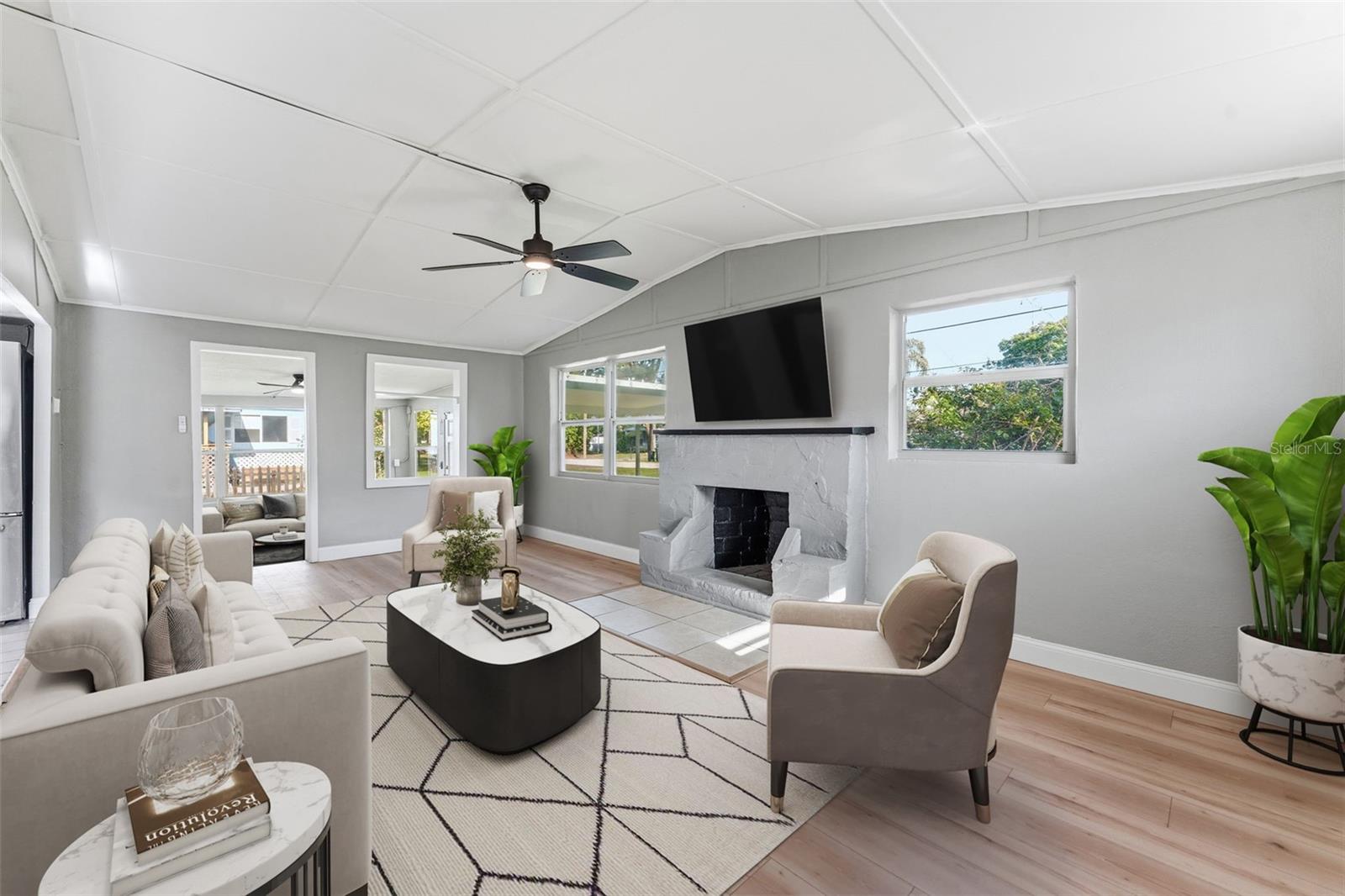 2521 HIGHLAND ACRES DR