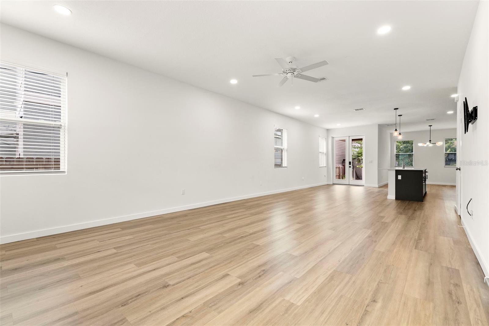 210 E COLUMBUS DR #1-3