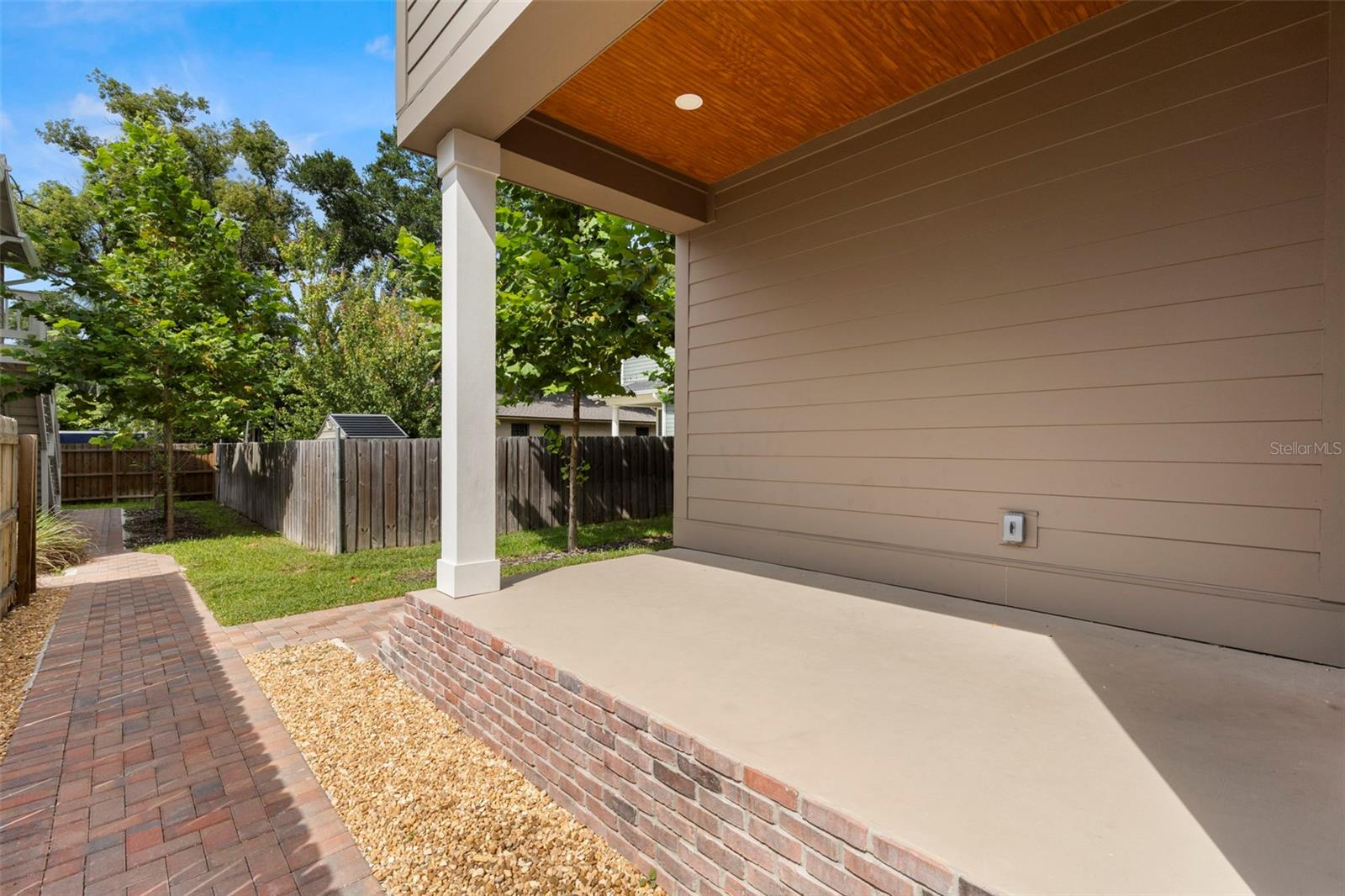 210 E COLUMBUS DR #1-3